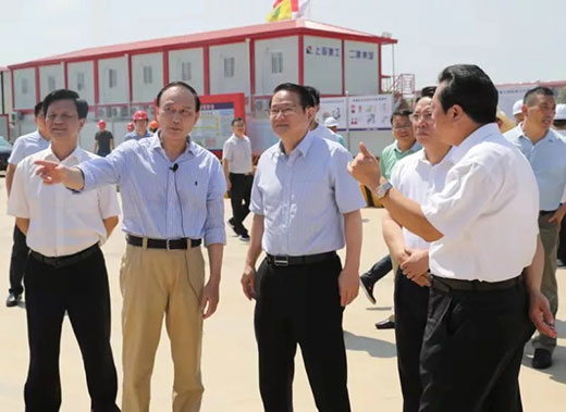 江西省省长易炼红莅临上海威廉希尔中文官网南昌项目建设现场调研