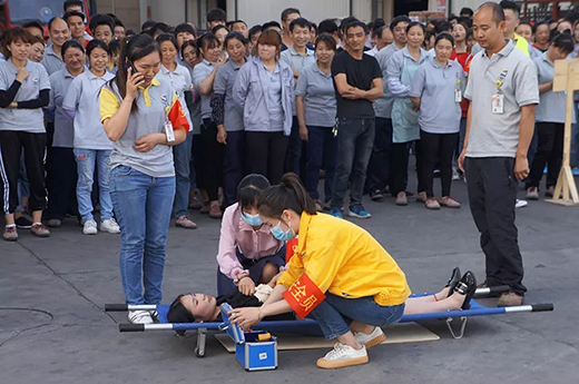 上海威廉希尔中文官网2019年上半年消防演习现场